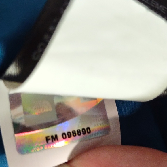 THE NORTH FACE Women's Nuptse 700 Vest White - Picture 12 of 15